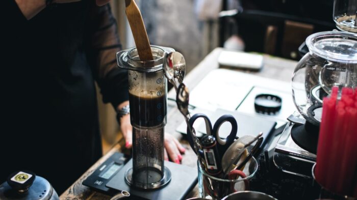 Brewing Coffee in Aeropress